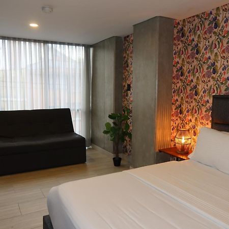 Vpv Suites Medellin Exterior photo
